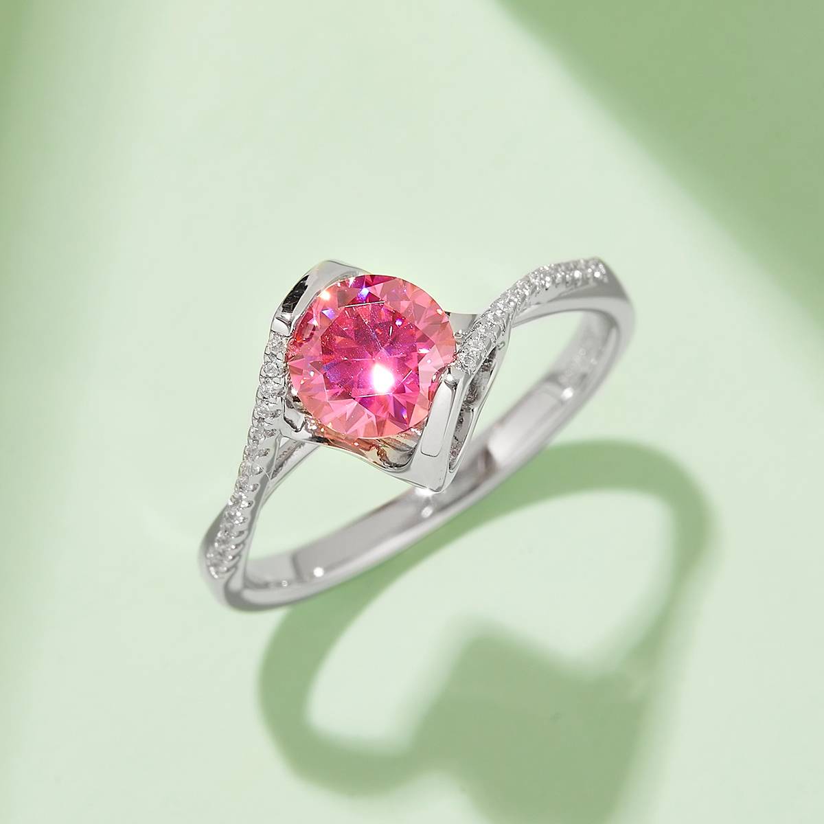 Twisted arm micro inlaid angel kiss S925 silver plated platinum Moissanite women's ring 1 carat D-grade